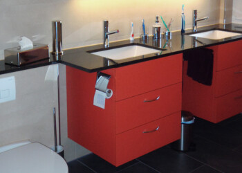 Abdeckung Granit Waschtischuntertbau in Ostermundigen