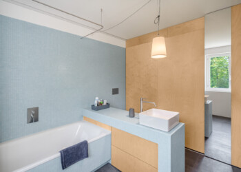 Waschtischunterbau mit Glasmosaik Waschtischunterbau mit Glasmosaik