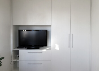 Schrankanlage Bern Schrankanlage Bern mit TV-Nische