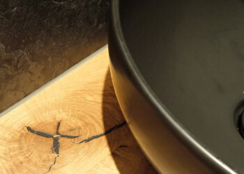 Waschtischabdeckung in Ortschwaben Waschtischabdeckung in Ortschwaben