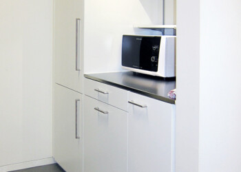 SRF Radiostudio Bern SRF Radiostudio Bern Pausenküche weiss lackiert