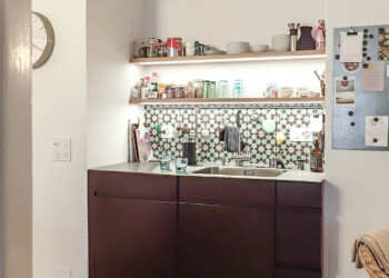 Dachwohnküche in Bern Holz - Keramik - CNS - Lackierte Fronten